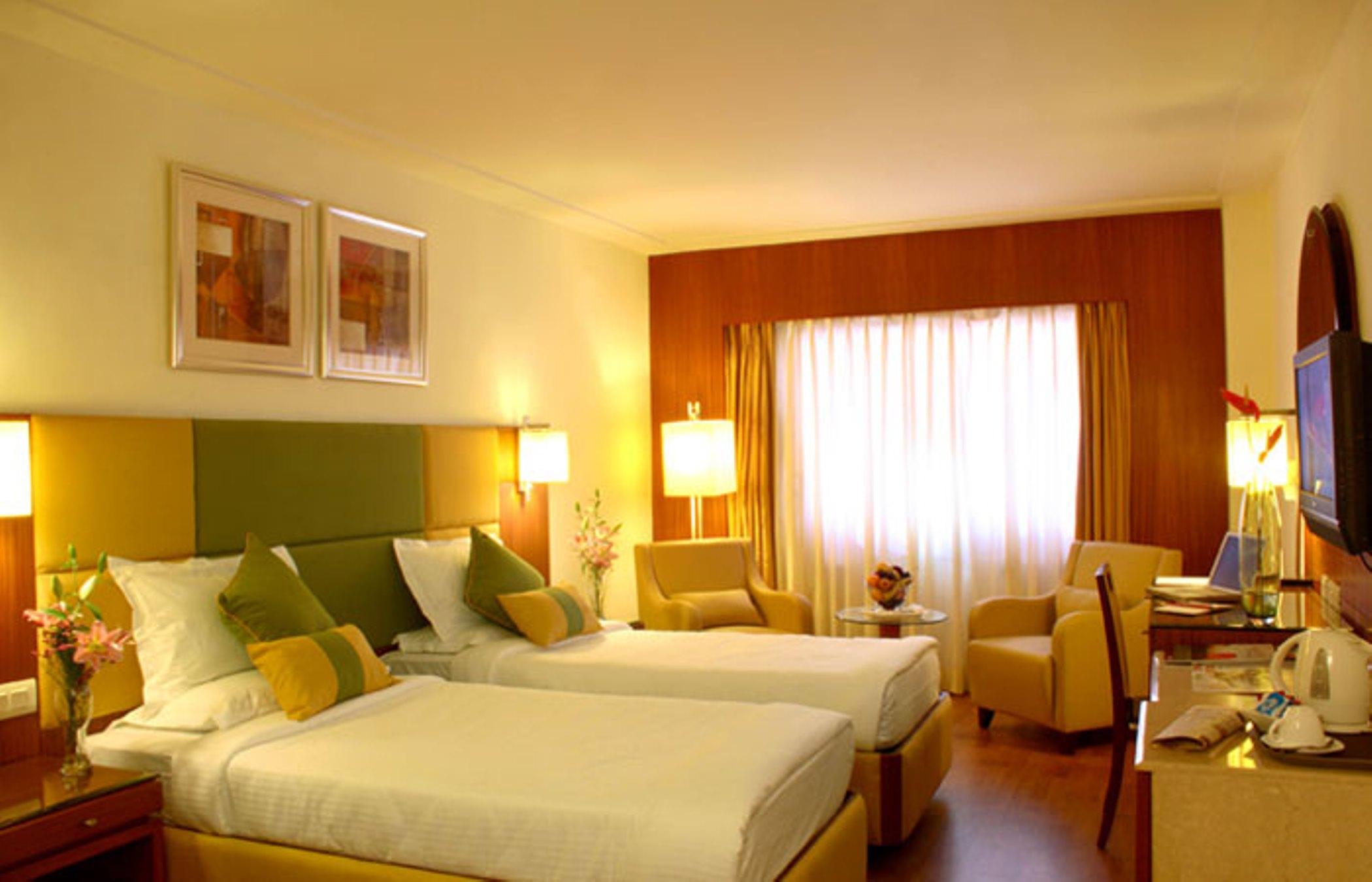 Hampshire Plaza Hotel Hyderabad Bilik gambar